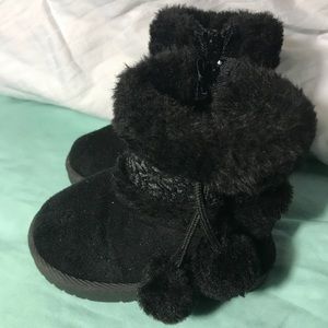 Baby Pom-Pom Boots